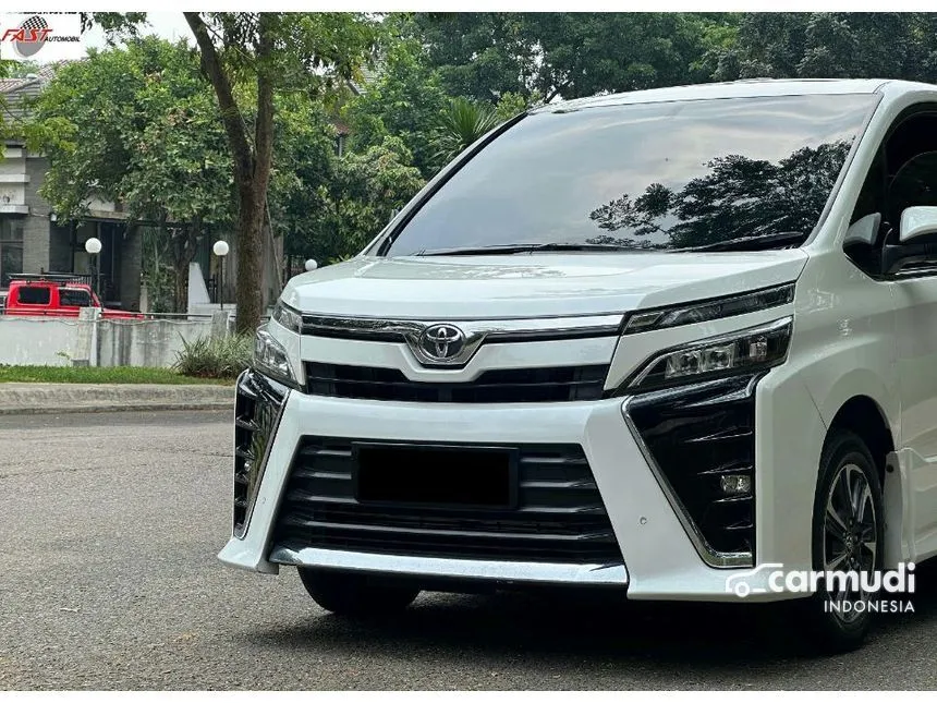 2021 Toyota Voxy Wagon