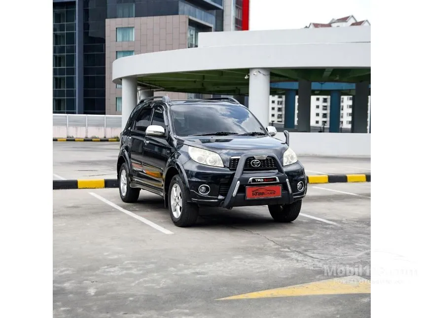 Jual Mobil Toyota Rush 2011 G 1.5 di Banten Automatic SUV Hitam Rp 112.000.000