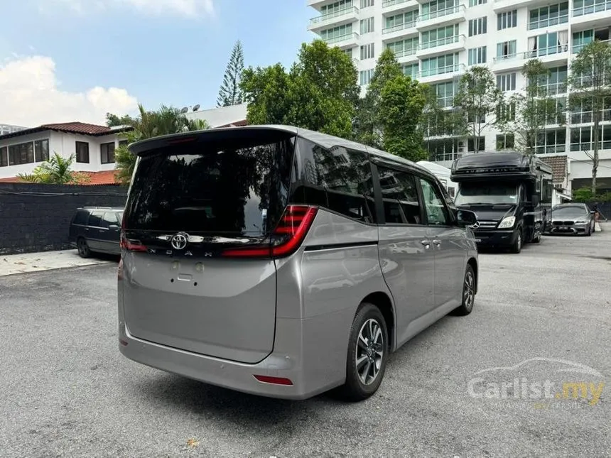 2022 Toyota Noah S-Z MPV