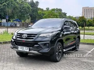 2019 Toyota Fortuner 2.4 VRZ TRD 4X2 SUV