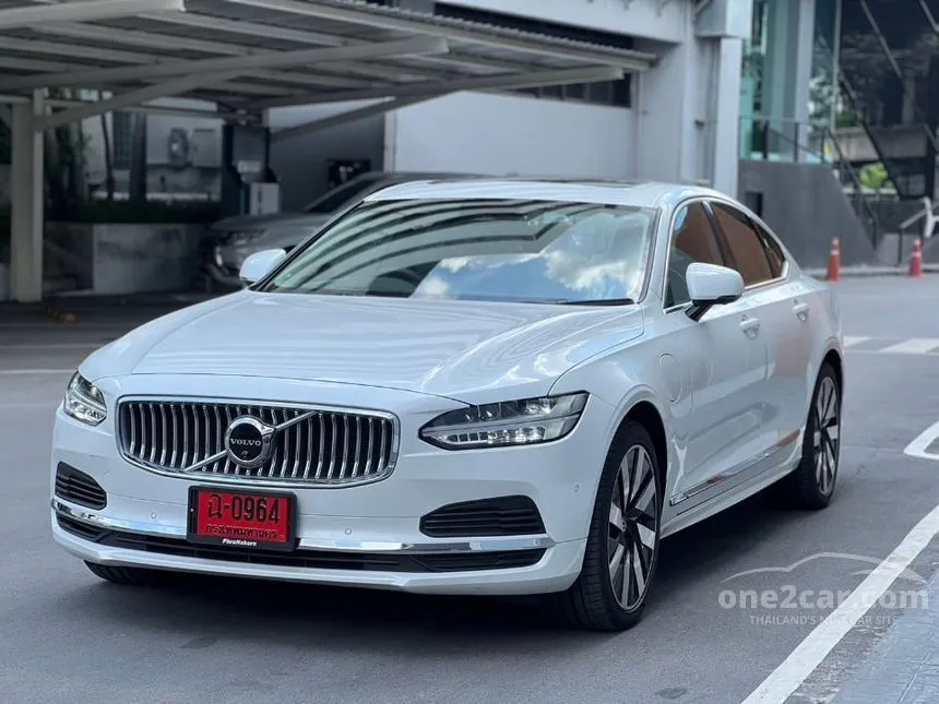 2024 Volvo S90 Recharge Ultimate T8 Sedan