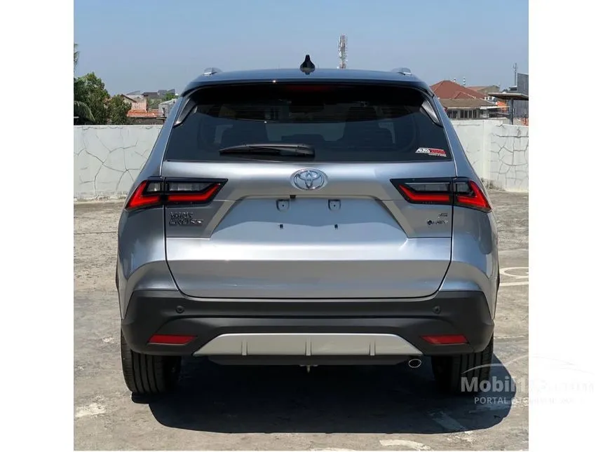 2026 Toyota Yaris Cross S HV with GR Parts Aero Pkg SUV
