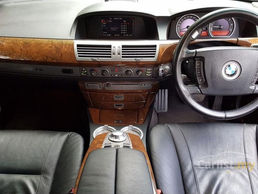 Bmw 735i 2004