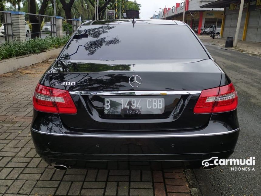 2009 Mercedes-Benz E300 Avantgarde AMG Sedan