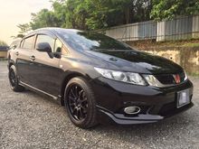 2013 Honda Civic 1.8 S i-VTEC Sedan ** CAREFUL OWNER... ON TIME SERVICE... LOW MLG... ACCIDENT FREE... CLEAN INTERIOR... TIP-TOP CONDITION **
