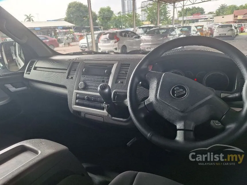 2017 Foton View C2 High Roof Window Van