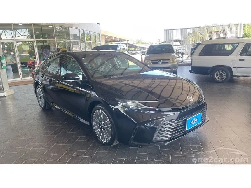2025 Toyota CAMRY HEV Premium Sedan
