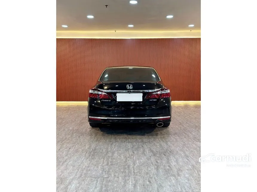 2016 Honda Accord VTi-L Sedan