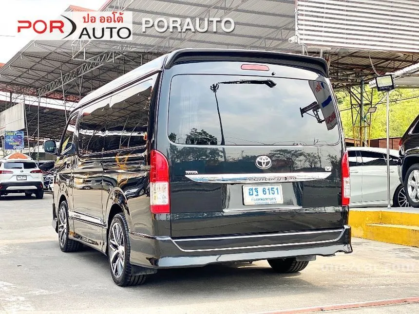 2018 Toyota Ventury V Van