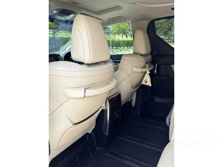 2019 Toyota ALPHARD Hybrid SR C-Package E-Four Van