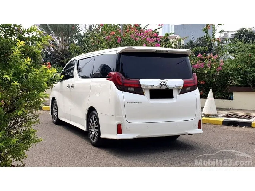 2015 Toyota Alphard SC MPV