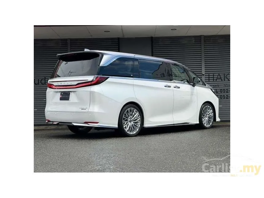 2024 Lexus LM 500h Version L 6 Seater MPV