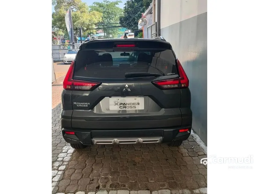 2024 Mitsubishi Xpander CROSS Premium Package Wagon