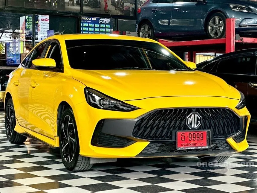 2022 MG MG5 X Sedan