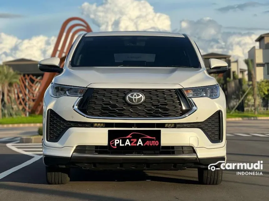 2023 Toyota Kijang Innova Zenix V HV (Premium Color) MPV