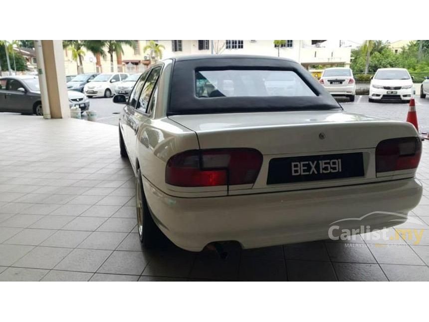Proton Wira 1994 in Kuala Lumpur Automatic White for RM 