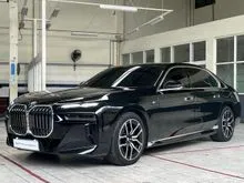 2024 BMW 735i 3.0 M Sport Sedan
