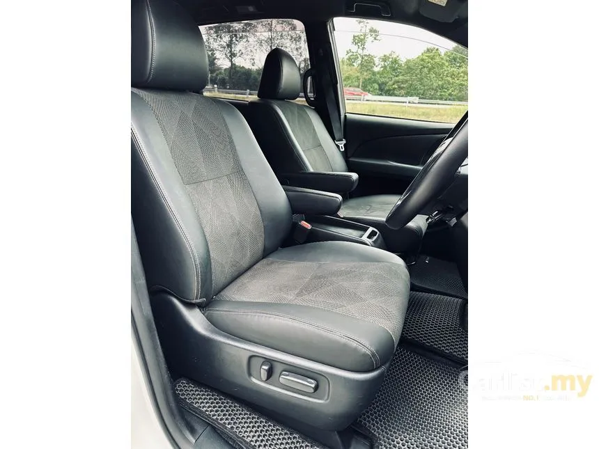 2016 Toyota Estima MPV