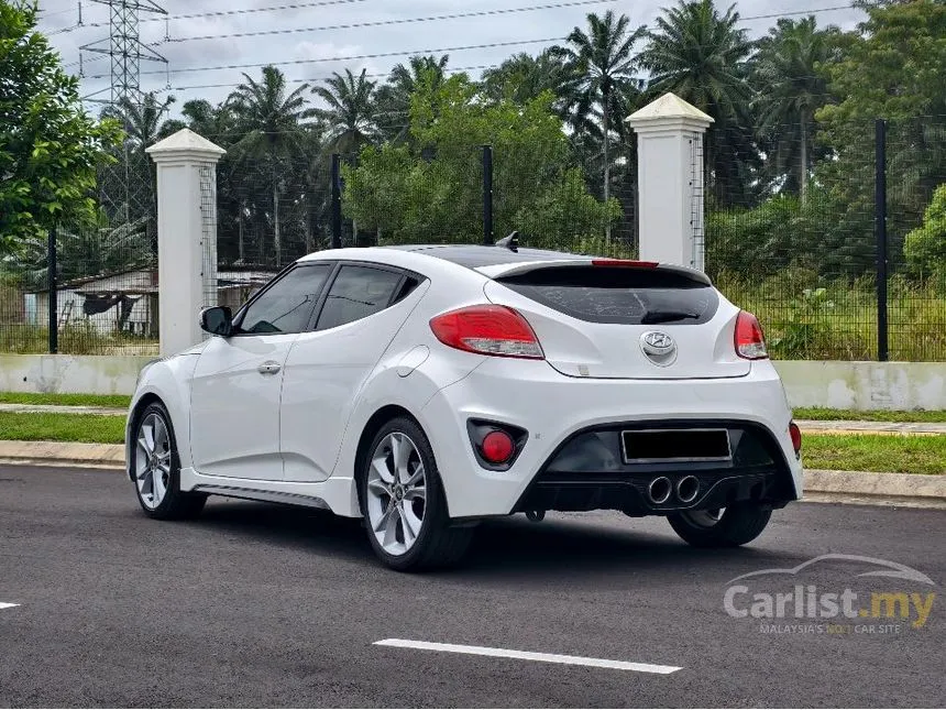 2015 Hyundai Veloster Turbo Hatchback