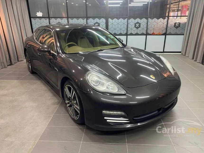 2009 Porsche Panamera 4S Hatchback