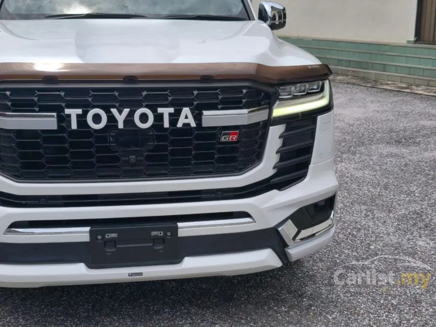 2023 Toyota Land Cruiser J300 ZX Modellista 7 Seater SUV