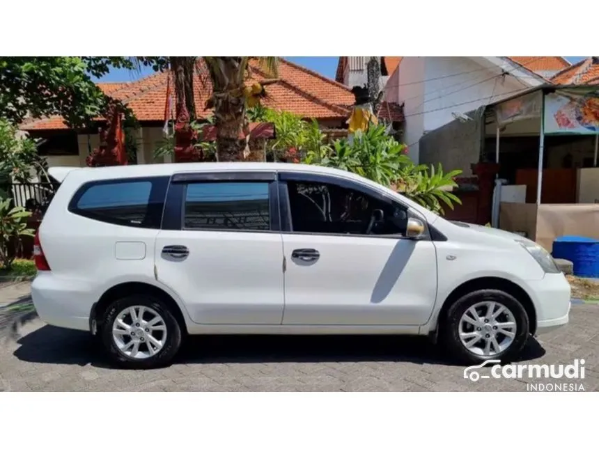 2012 Nissan Grand Livina SV MPV