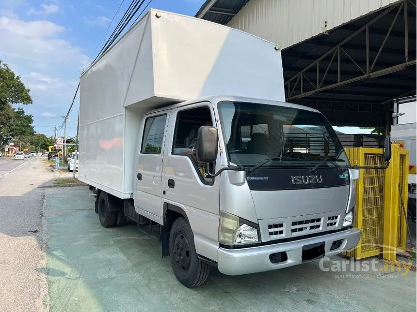2015 Isuzu NPR71 Lorry