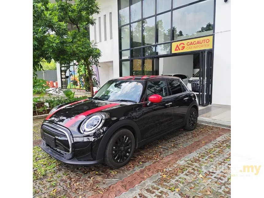2021 MINI Cooper Premium Plus Package Essential Trim Hatchback