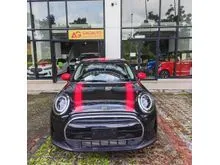 2021 MINI Cooper 1.5 Premium Plus Package Essential Trim Hatchback