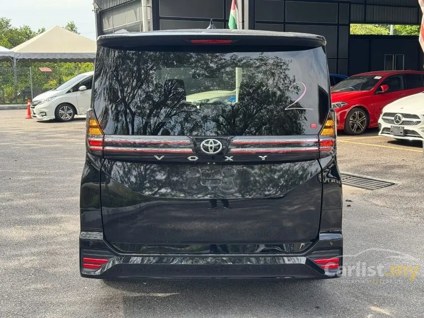 2023 Toyota Voxy S-Z MPV