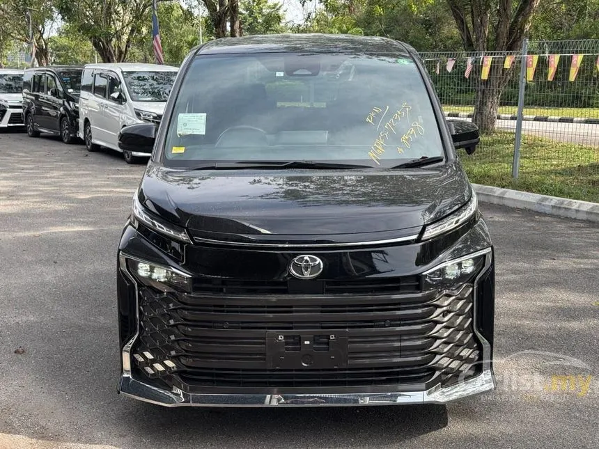 2023 Toyota Voxy S-Z MPV