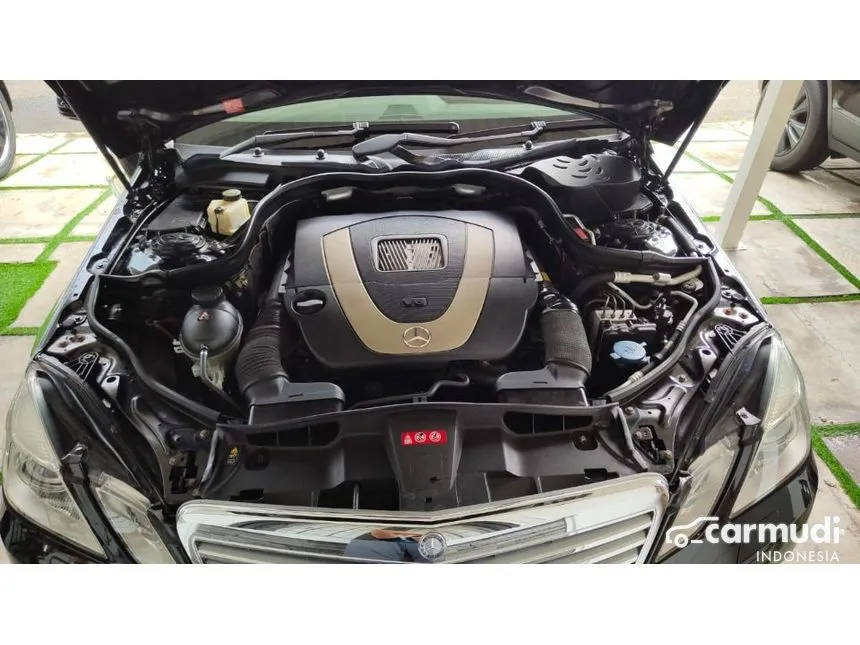 2010 Mercedes-Benz E300 Elegance Sedan