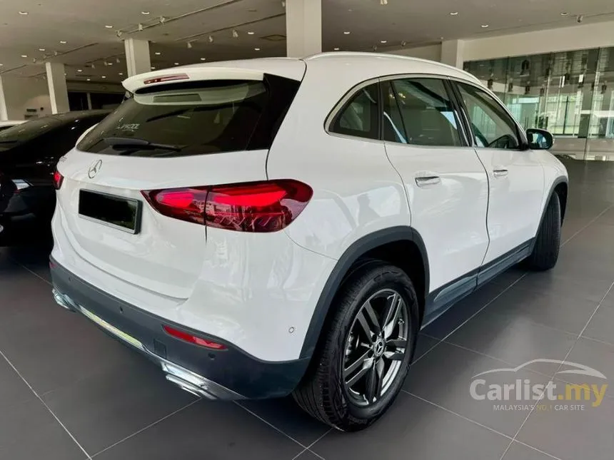 2024 Mercedes-Benz GLA200 Progressive Line SUV