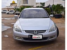 2004 Honda Accord 2.4 VTi Sedan Automatic Abu Muda Metalik