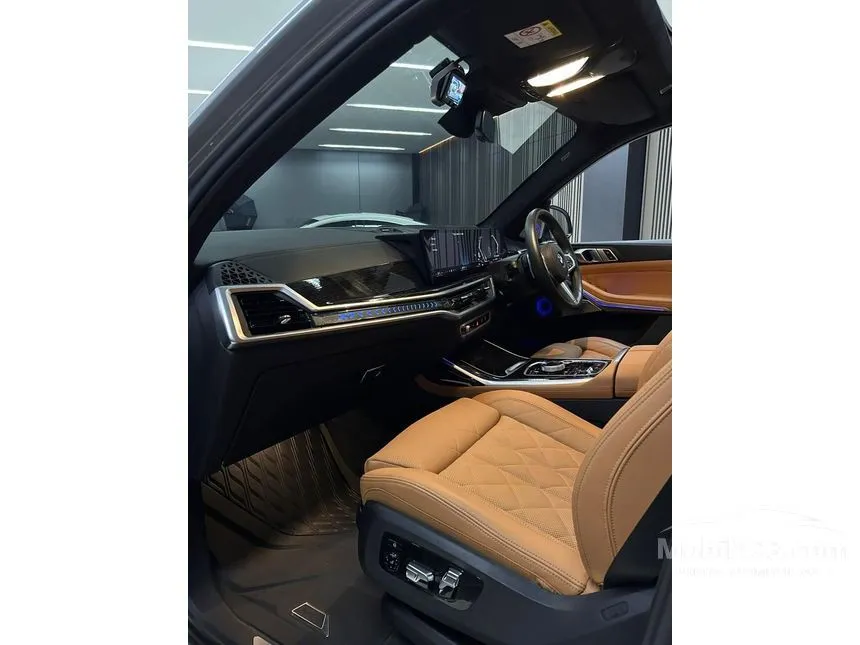 2023 BMW X7 xDrive40i M Sport SUV