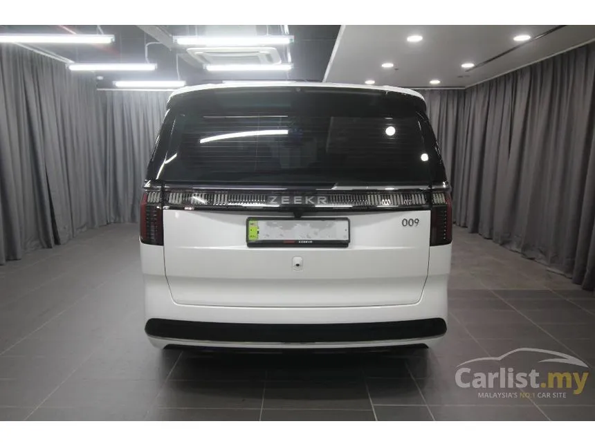 2025 Zeekr 009 Luxury MPV