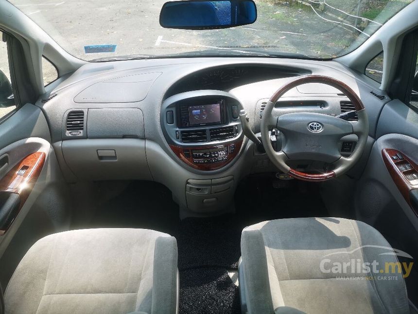 2003 Toyota Estima Aeras MPV