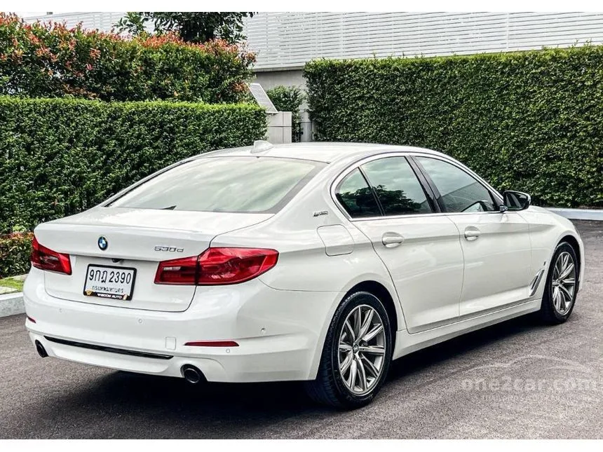 2019 BMW 530e Elite Sedan