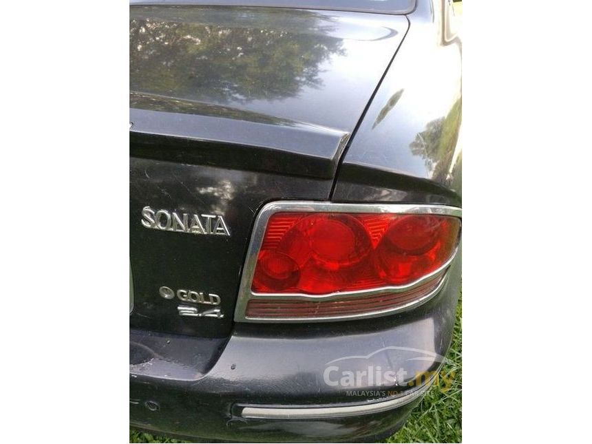 2004 Hyundai Sonata Sedan