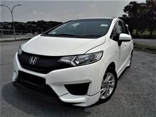 Honda Jazz 1.5 S i-VTEC HOT LIMITED UNIT UDR HONDA WARRENTY