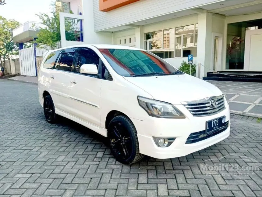 Jual Mobil Toyota Kijang Innova 2012 V Luxury 2.0 di Jawa Timur Manual MPV Putih Rp 162.000.000