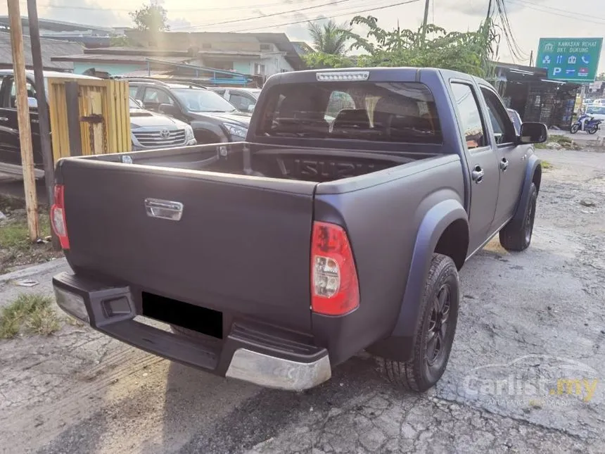 2010 Isuzu D-Max Dual Cab Pickup Truck