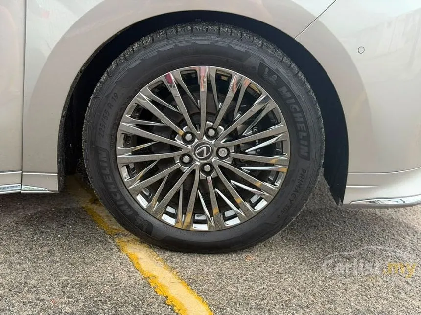 2024 Lexus LM 500h 4 Seater MPV