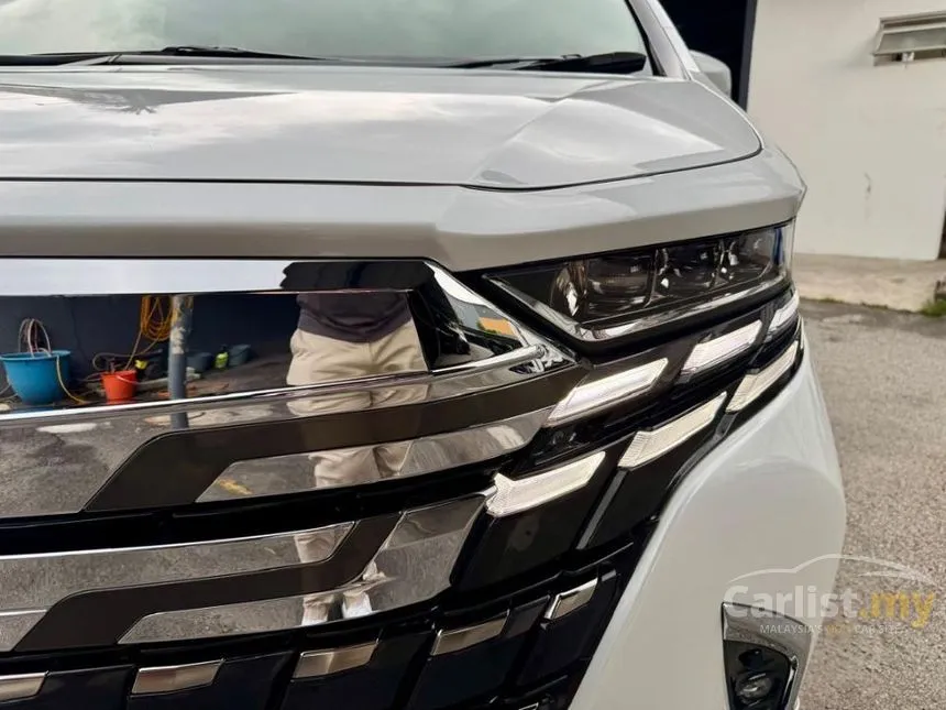 2024 Toyota Alphard Z 7-Seater MPV