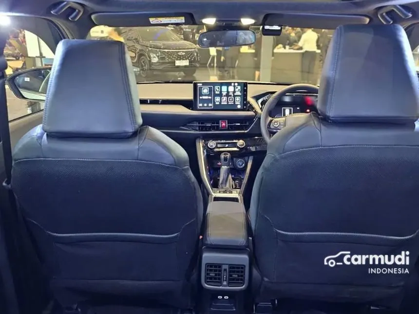 2025 Toyota Yaris Cross S HV with GR Parts Aero Pkg(Prem Clr) SUV