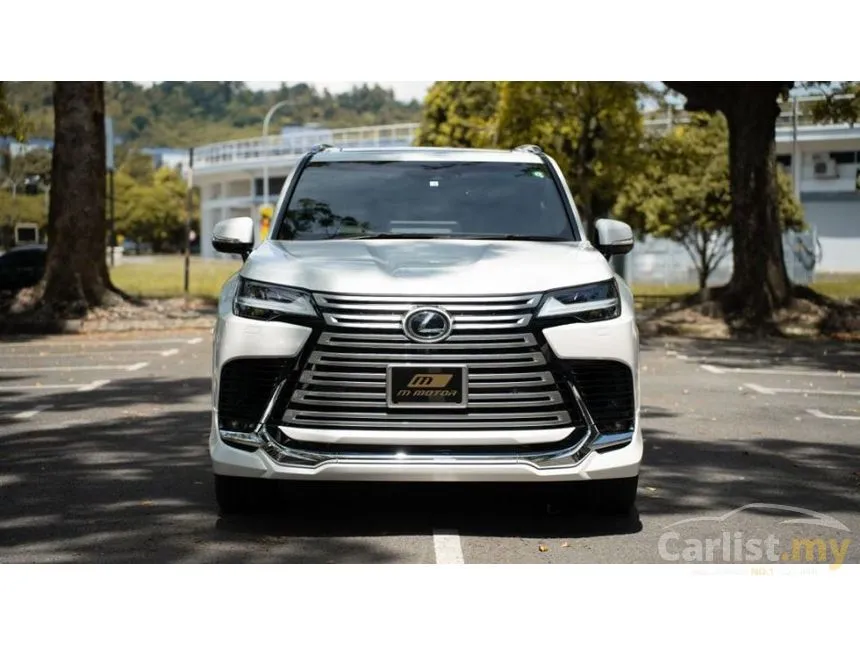 2022 Lexus LX 600 7 seater SUV