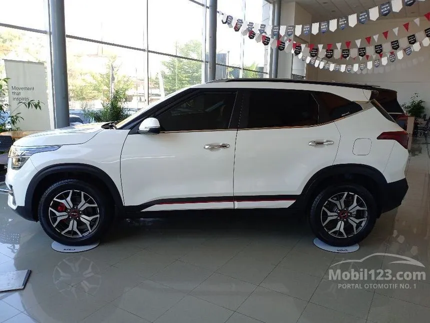 Jual Mobil KIA Seltos 2023 GT Line 1.4 di Jawa Barat Automatic Wagon Putih Rp 383.250.000