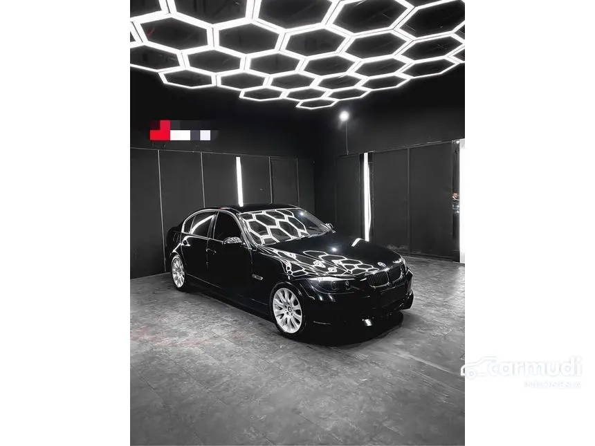 2005 BMW 325i Sedan