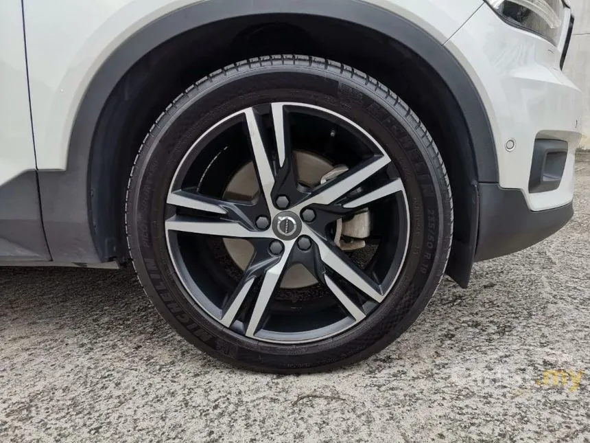 2019 Volvo XC40 T5 R-Design SUV