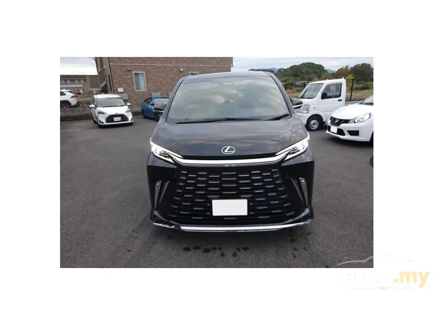 2024 Lexus LM 500h Version L 6 Seater MPV